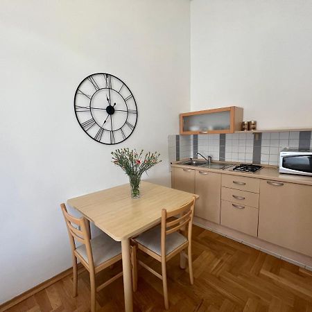 זאגרב Apartments 4 Karla מראה חיצוני תמונה
