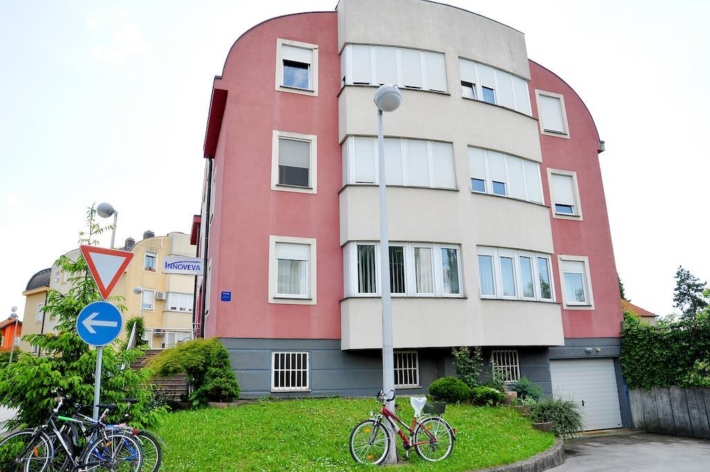 זאגרב Apartments 4 Karla מראה חיצוני תמונה